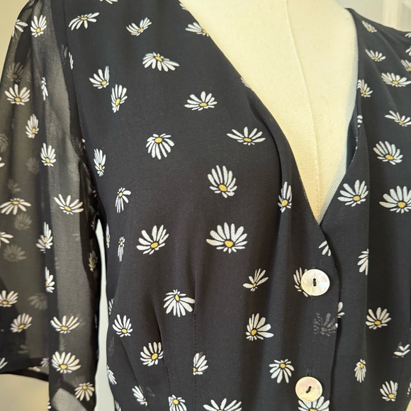 Aritzia Wilfred Button Down Dress Size 4 - Picture 5 of 10